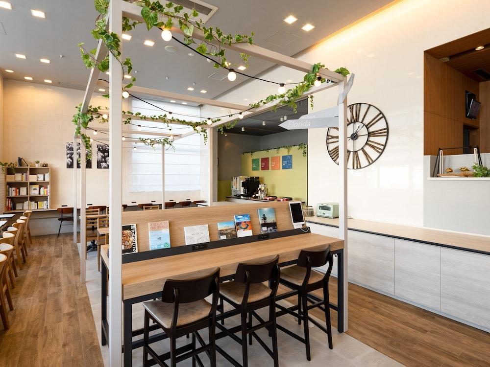 Comfort Hotel Тояма Экстерьер фото