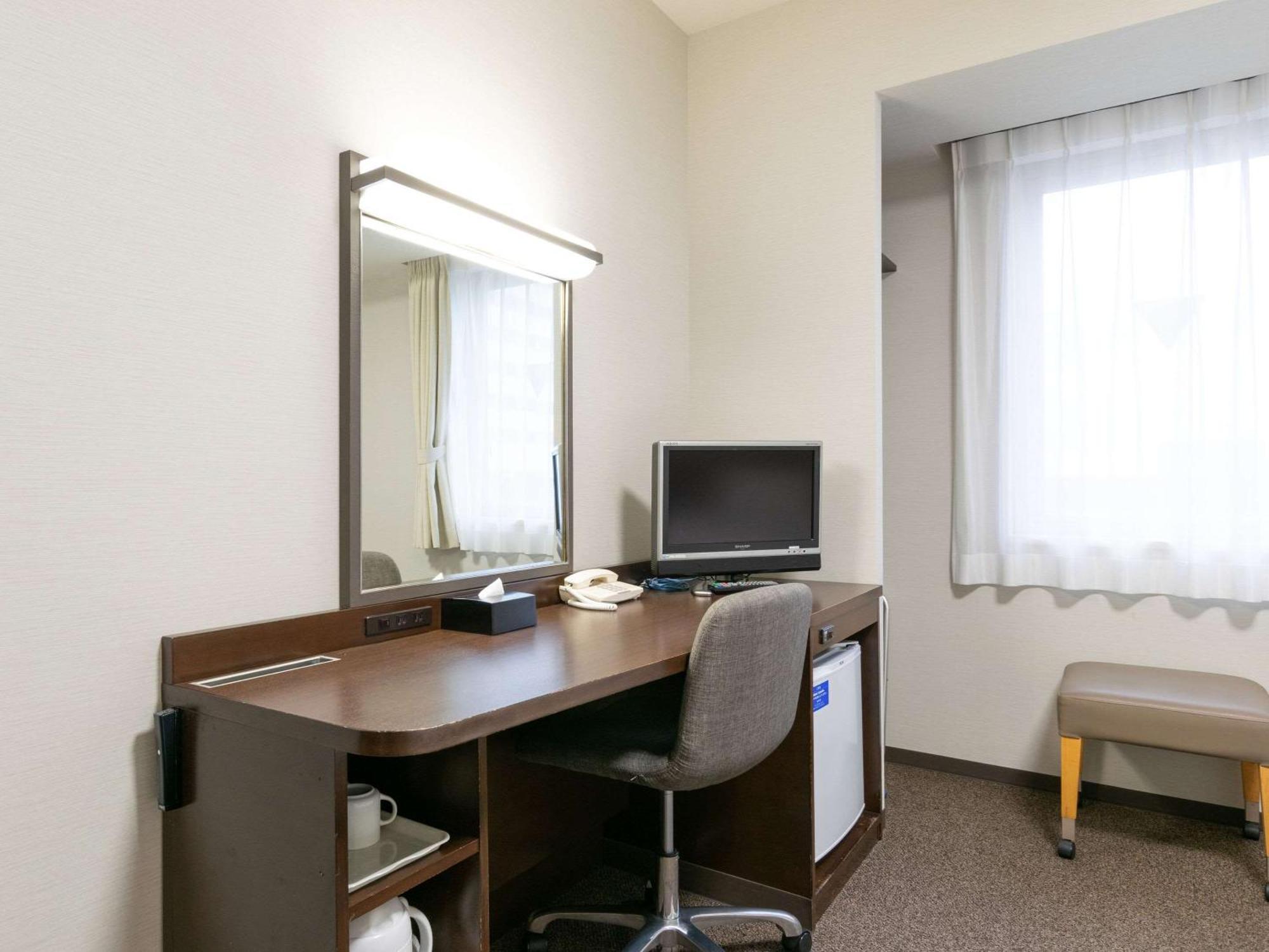 Comfort Hotel Тояма Экстерьер фото